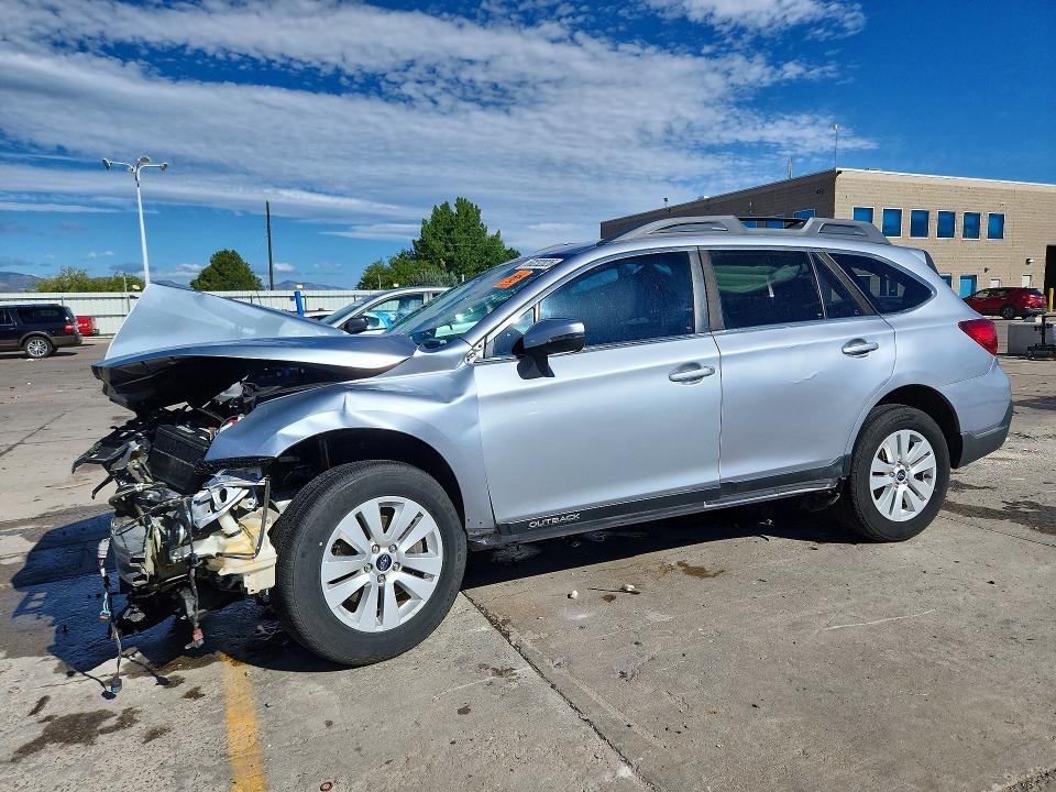 63232826 :رقم المزاد ، 4S4BSAFC7J3361926 vin ، 2018 Subaru Outback مزاد بيع