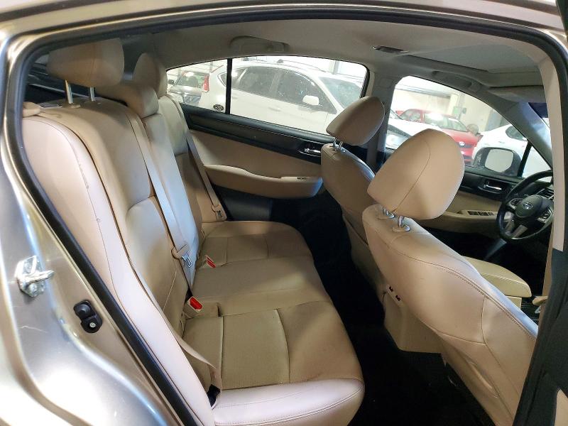 61747006 :رقم المزاد ، 4S3BNAN67F3042802 vin ، 2015 Subaru Legacy مزاد بيع