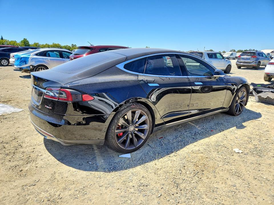 2014 Tesla Model S მანქანა იყიდება აუქციონზე, vin: 5YJSA1H29EFP63869, აუქციონის ნომერი: 61994246