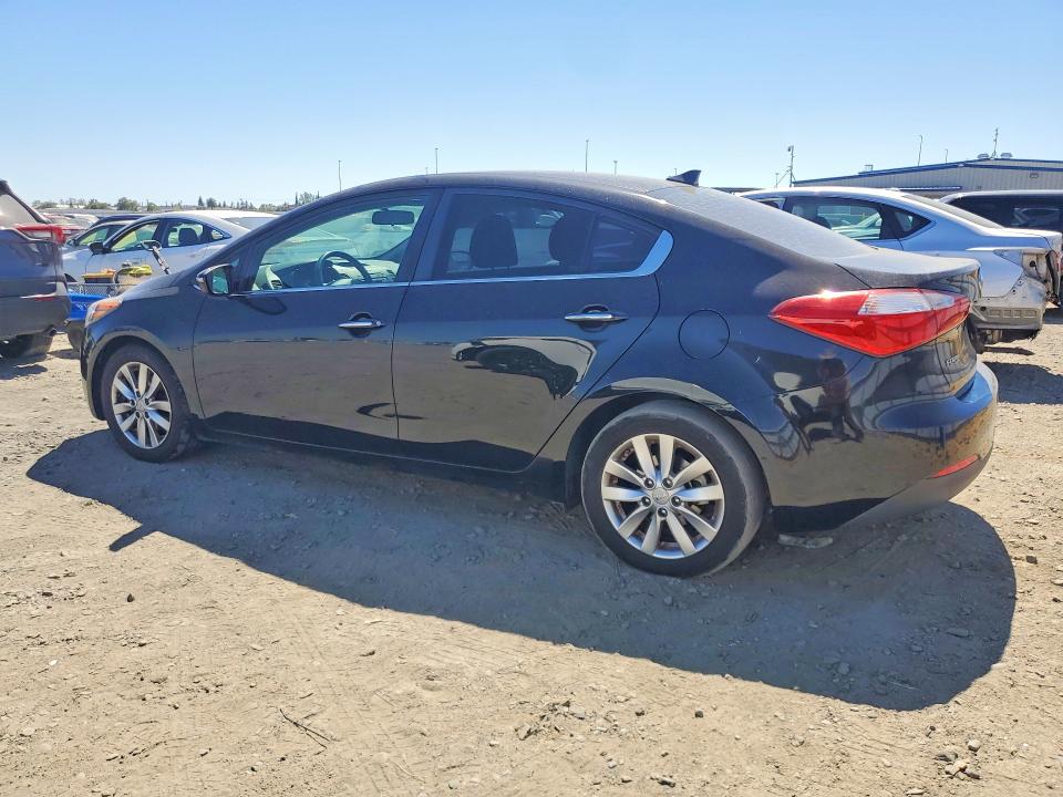 61424196 :رقم المزاد ، KNAFX4A8XF5364369 vin ، 2015 Kia Forte مزاد بيع