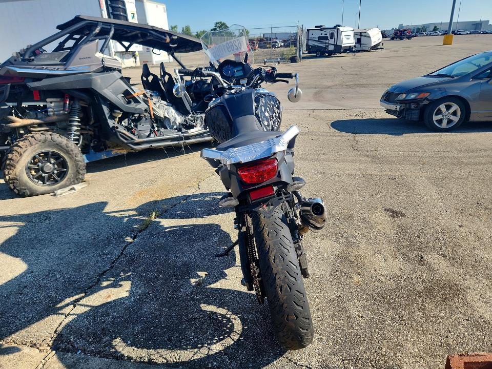 62691066 :رقم المزاد ، JS1VU51A1J2100803 vin ، 2018 Suzuki Dl1000 مزاد بيع