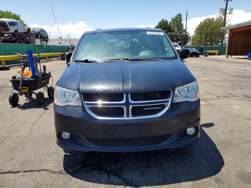 62032286 :رقم المزاد ، 2C4RDGCG0HR848264 vin ، 2017 Dodge Grand Caravan مزاد بيع