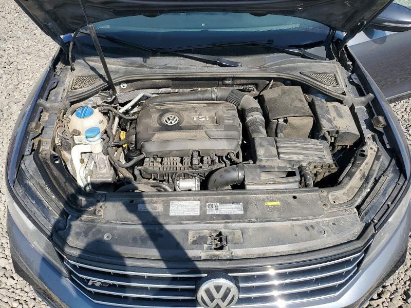 63494406 :رقم المزاد ، 1VWDT7A36HC068756 vin ، 2017 Volkswagen Passat مزاد بيع