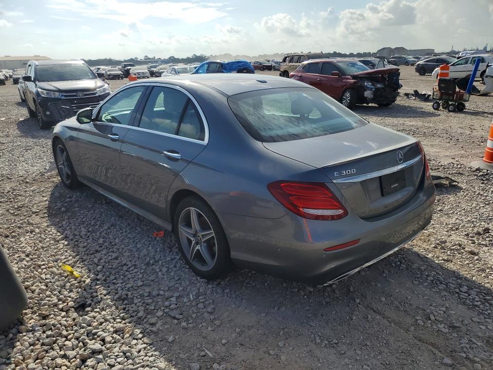 2018 Mercedes-benz E მანქანა იყიდება აუქციონზე, vin: WDDZF4JB6JA302987, აუქციონის ნომერი: 85962745