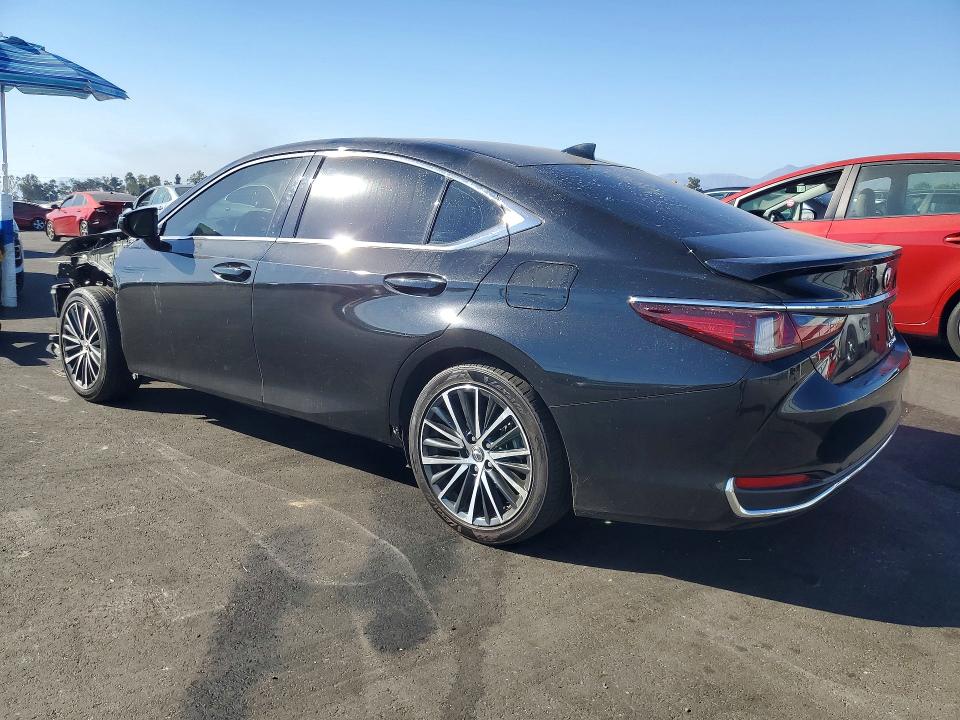 60662416 :رقم المزاد ، 58ADA1C19SU068578 vin ، 2025 Lexus Es 300h مزاد بيع