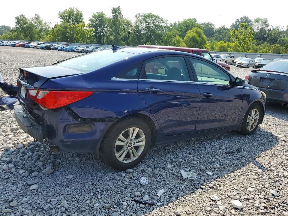 61145446 :رقم المزاد ، 5NPEB4AC6DH686702 vin ، 2013 Hyundai Sonata مزاد بيع