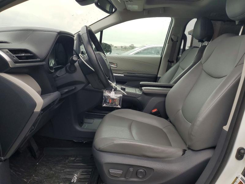 Продажа на аукционе авто 2021 Toyota Sienna, vin: 5TDJSKFCXMS005799, номер лота: 59813796