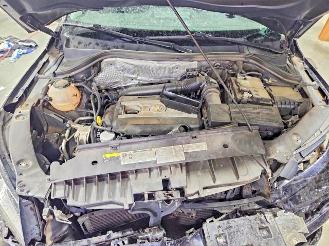 2018 Volkswagen Tiguan მანქანა იყიდება აუქციონზე, vin: WVGAV7AX0JK002679, აუქციონის ნომერი: 58727466