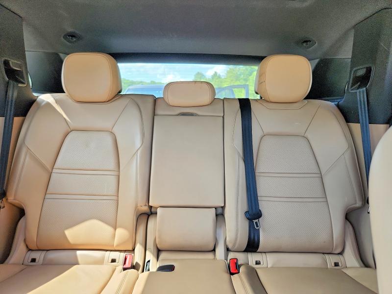 60698416 :رقم المزاد ، WP1AA2AY6KDA00905 vin ، 2019 Porsche Cayenne مزاد بيع