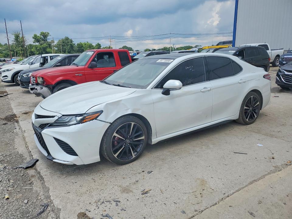 Продажа на аукционе авто 2019 Toyota Camry, vin: 4T1B61HK9KU832754, номер лота: 59770886