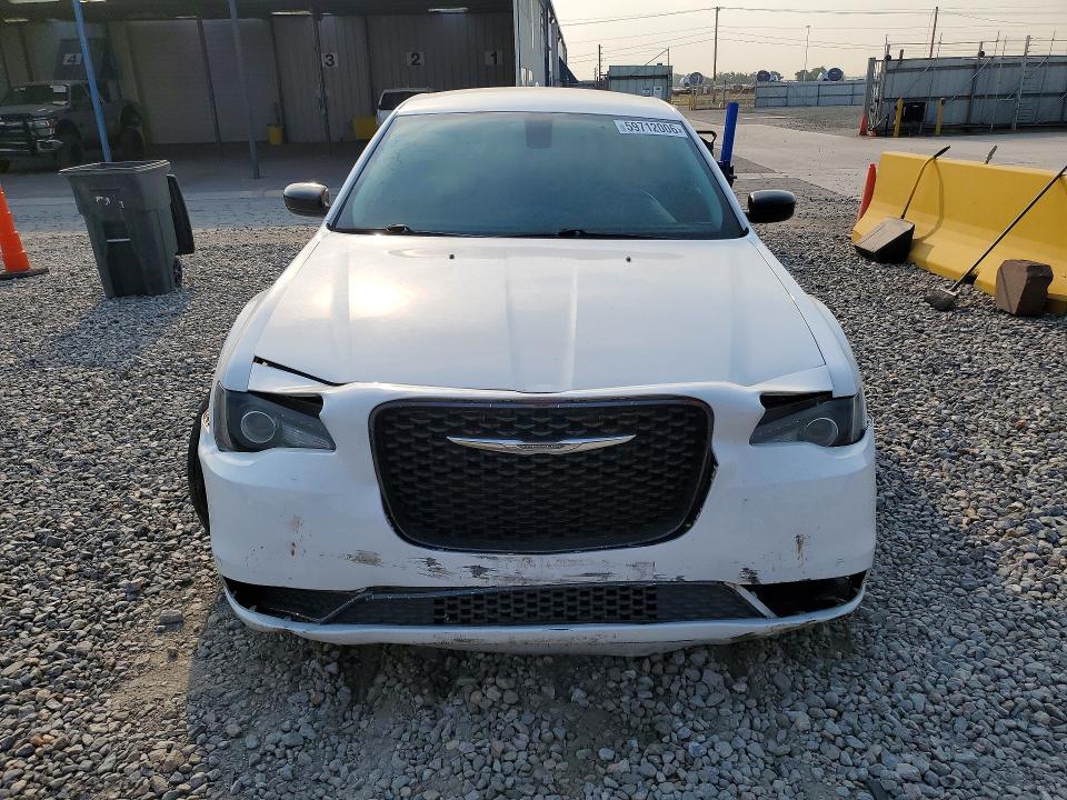Продажа на аукционе авто 2019 Chrysler 300, vin: 2C3CCAAG2KH590307, номер лота: 59712006
