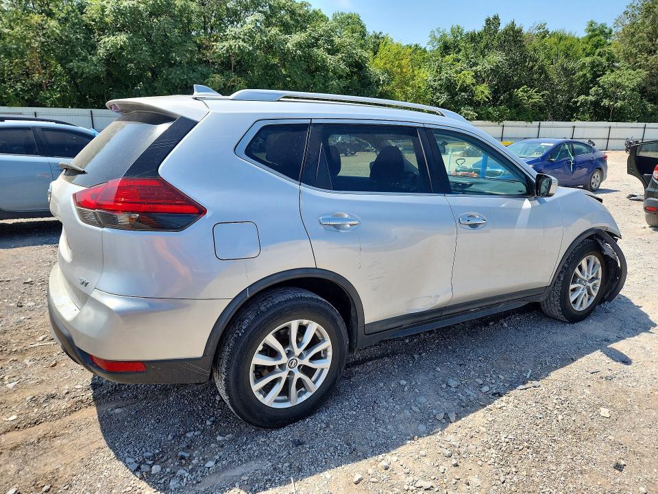 Продаж на аукціоні авто 2017 Nissan Rogue, vin: KNMAT2MT8HP564669, номер лоту: 63288266