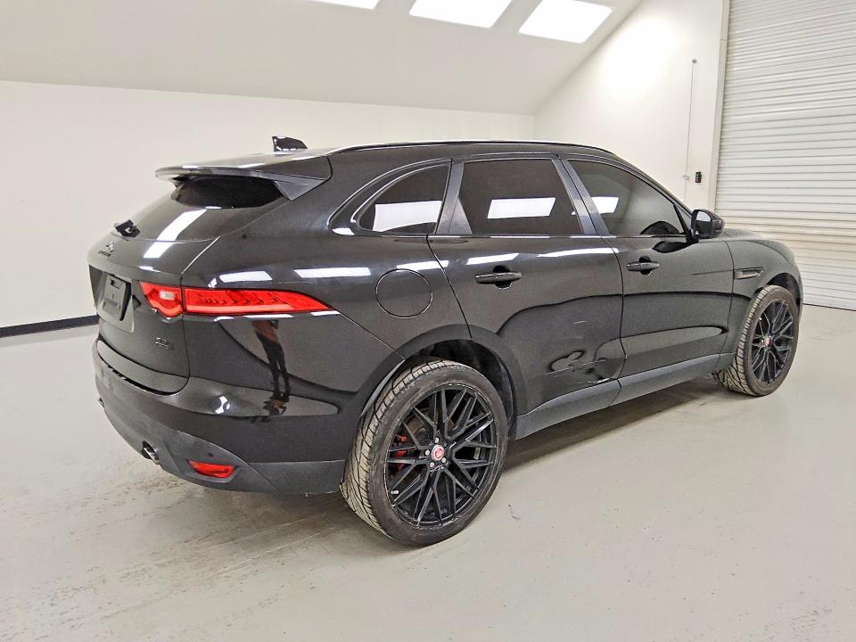 Продажа на аукционе авто 2019 Jaguar F-pace, vin: SADCJ2FXXKA360162, номер лота: 60518566