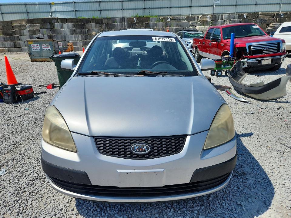 61512146 :رقم المزاد ، KNADE123966032514 vin ، 2006 Kia Rio مزاد بيع