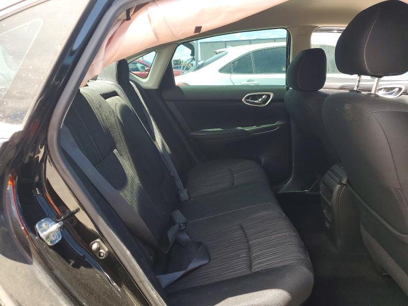62354126 :رقم المزاد ، 3N1AB7AP0JY259892 vin ، 2018 Nissan Sentra مزاد بيع