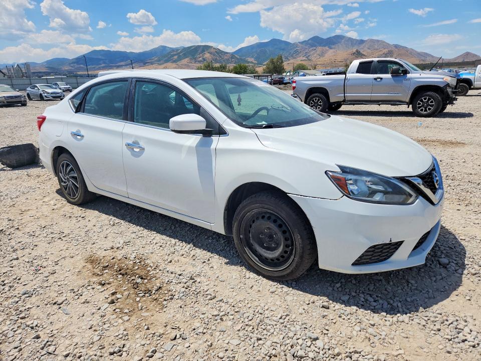 2017 Nissan Sentra მანქანა იყიდება აუქციონზე, vin: 3N1AB7AP4HY353882, აუქციონის ნომერი: 62342856