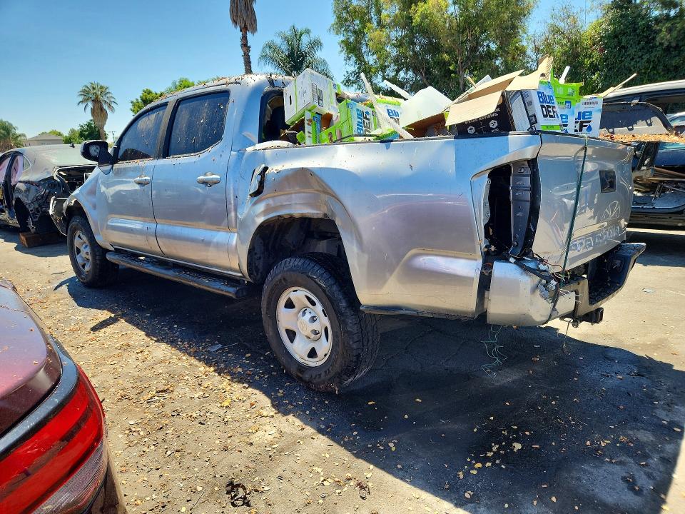 61837076 :رقم المزاد ، 3TYAX5GN5NT037388 vin ، 2022 Toyota Tacoma مزاد بيع