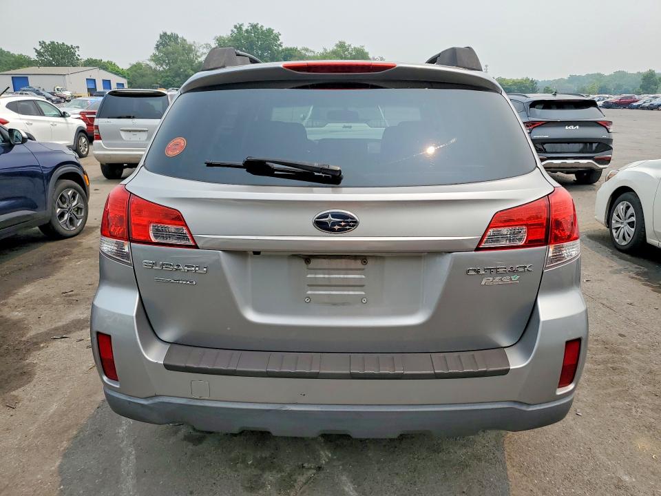 2011 Subaru Outback მანქანა იყიდება აუქციონზე, vin: 4S4BRBGC3B3325099, აუქციონის ნომერი: 61409996