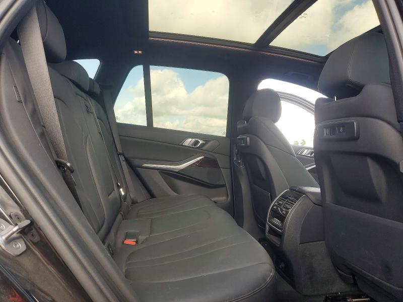 59707636 :رقم المزاد ، 5UXCR4C05M9F92309 vin ، 2021 Bmw X5 مزاد بيع