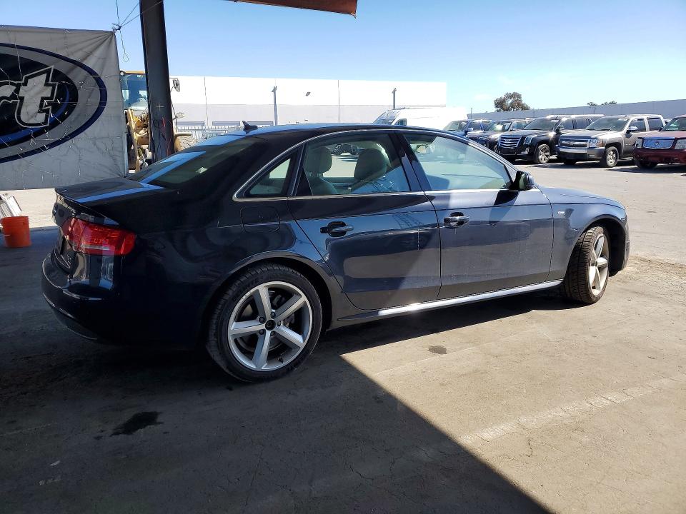 59917446 :رقم المزاد ، WAUFFAFL1CN008399 vin ، 2012 Audi A4 مزاد بيع