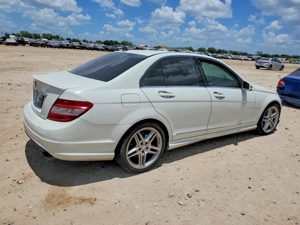 60093486 :رقم المزاد ، WDDGF5EB1BR182655 vin ، 2011 Mercedes-benz C مزاد بيع