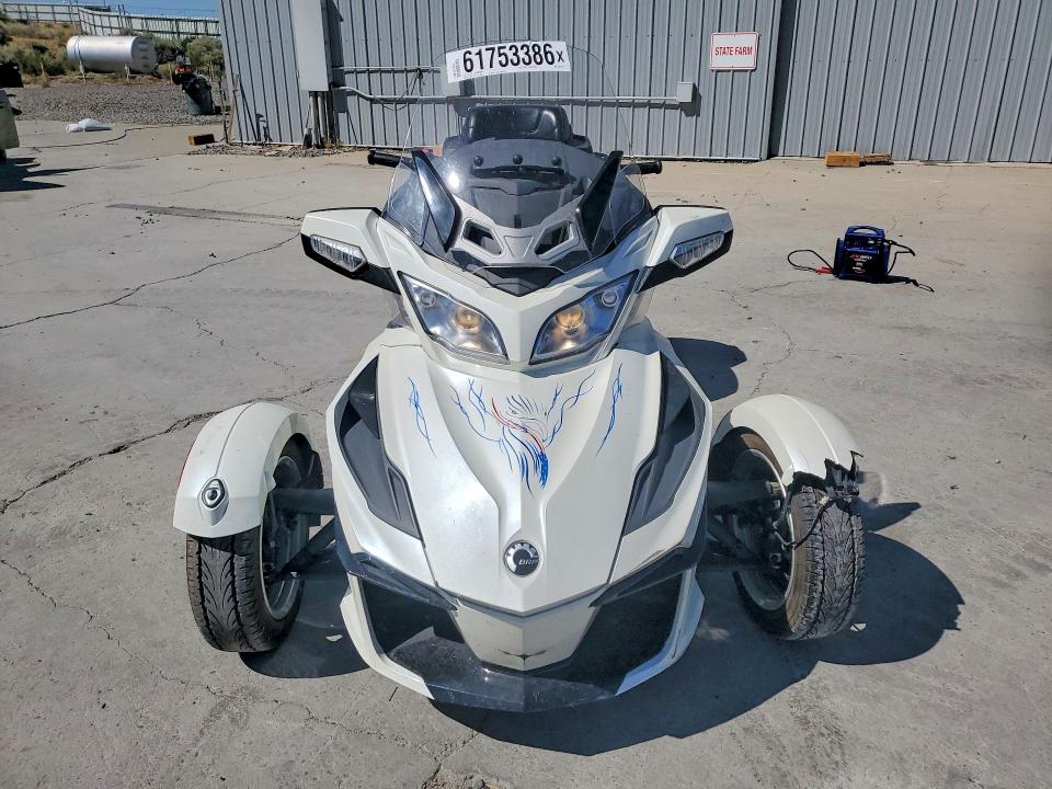61753386 :رقم المزاد ، 2BXNBDD27FV003275 vin ، 2015 Can-am Spyder Roadster مزاد بيع