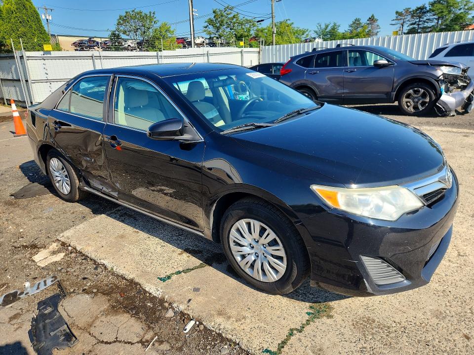 Продаж на аукціоні авто 2014 Toyota Camry, vin: 4T4BF1FK8ER352668, номер лоту: 59580296