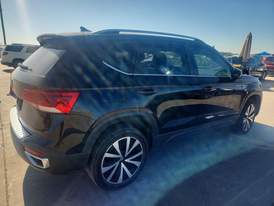 Продаж на аукціоні авто 2023 Volkswagen Taos, vin: 3VVEX7B24PM372183, номер лоту: 62708186