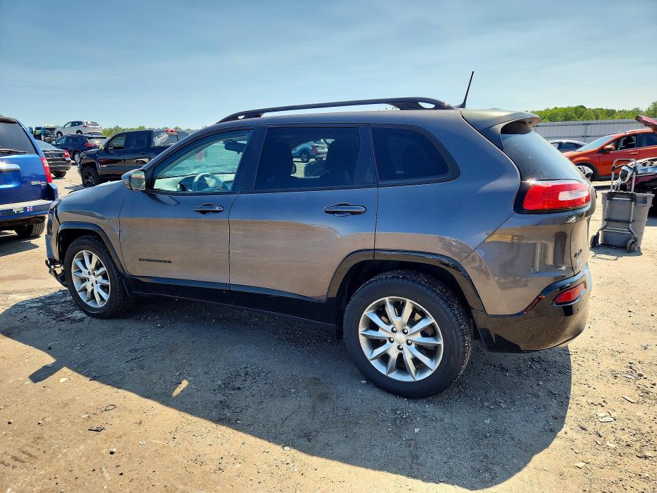 62778036 :رقم المزاد ، 1C4PJMCX1JD586679 vin ، 2018 Jeep Cherokee مزاد بيع