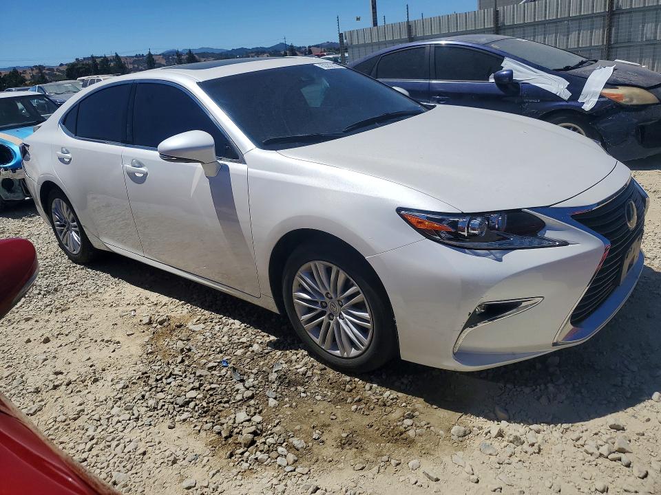 Продажа на аукционе авто 2018 Lexus Es, vin: 58ABK1GG3JU101382, номер лота: 62282106