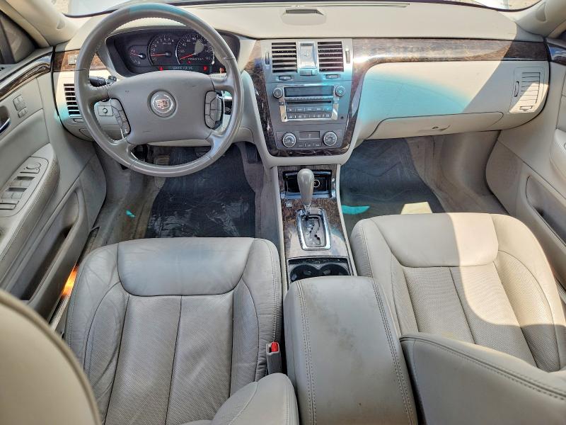 Продажа на аукционе авто 2010 Cadillac Dts, vin: 1G6KD5EY7AU104684, номер лота: 61929756