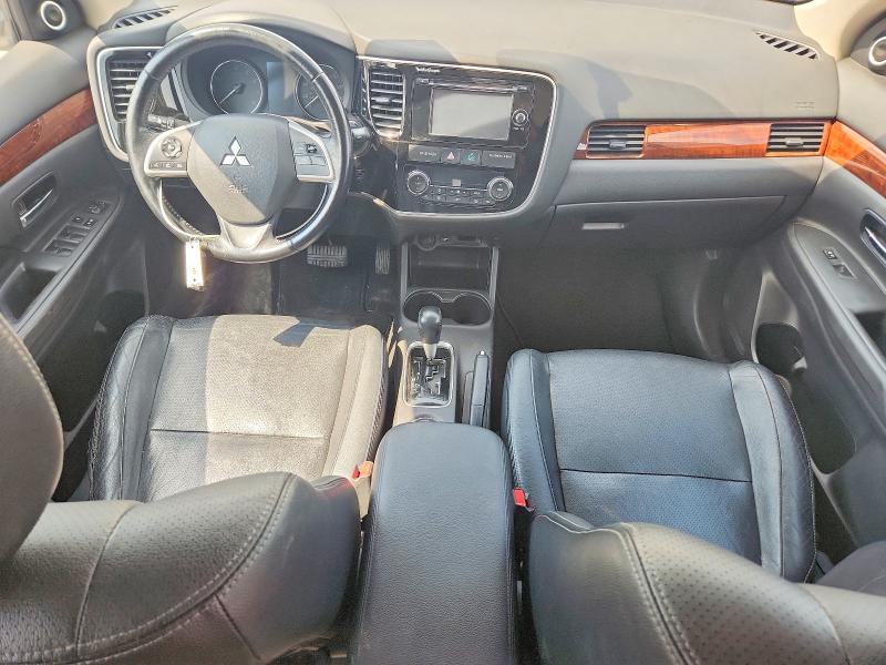 2014 Mitsubishi Outlander მანქანა იყიდება აუქციონზე, vin: JA4AZ3A33EZ002102, აუქციონის ნომერი: 60165166