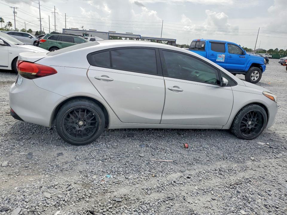 Продаж на аукціоні авто 2017 Kia Forte, vin: 3KPFK4A78HE025173, номер лоту: 61031516
