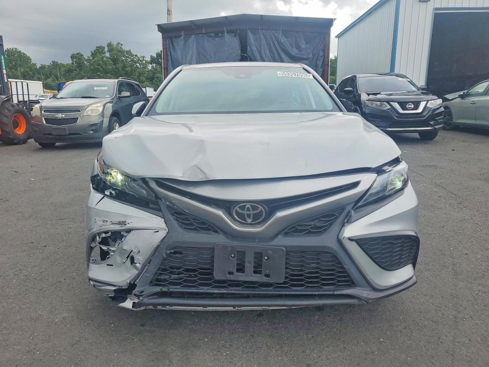59357696 :رقم المزاد ، 4T1G11AK0RU242015 vin ، 2024 Toyota Camry مزاد بيع