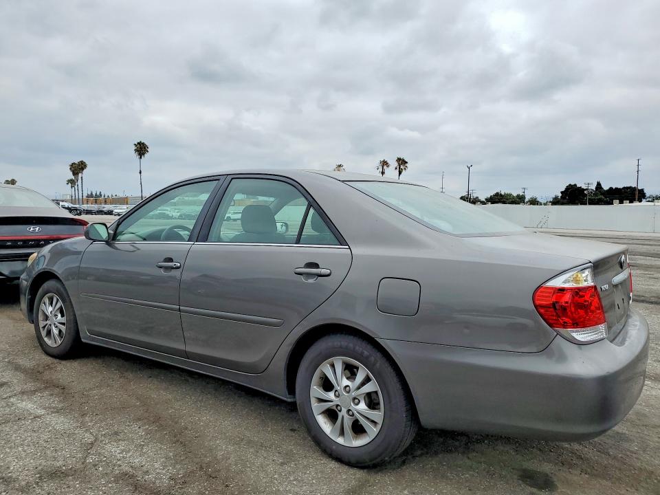 2006 Toyota Camry მანქანა იყიდება აუქციონზე, vin: 4T1BF32K96U626439, აუქციონის ნომერი: 59731096