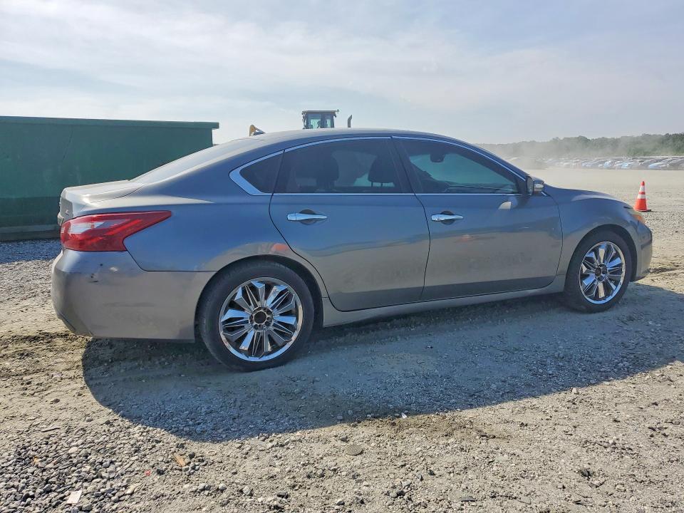 Продаж на аукціоні авто 2018 Nissan Altima, vin: 1N4AL3AP5JC124148, номер лоту: 58848596
