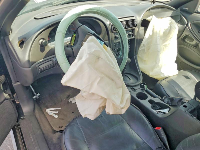 2001 Ford Mustang მანქანა იყიდება აუქციონზე, vin: 1FAFP40421F243880, აუქციონის ნომერი: 60516256