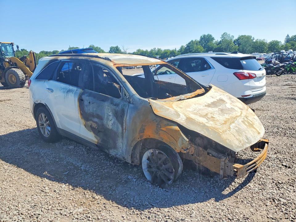 2017 Kia Sorento მანქანა იყიდება აუქციონზე, vin: 5XYPGDA51HG332613, აუქციონის ნომერი: 61795836