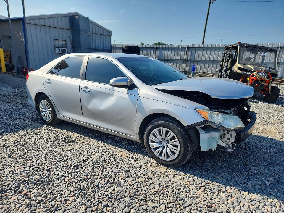 59299696 :رقم المزاد ، 4T1BF1FK5EU769272 vin ، 2014 Toyota Camry مزاد بيع