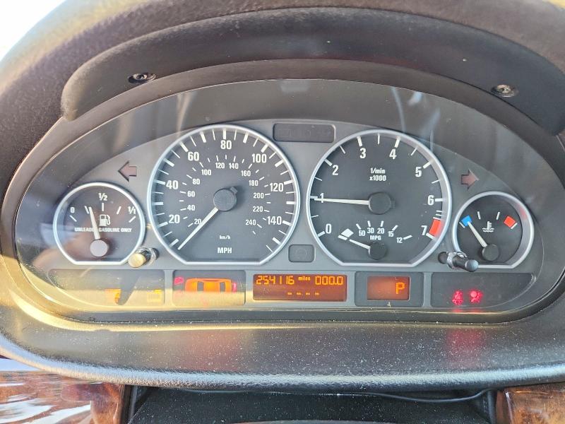 60200516 :رقم المزاد ، WBAEV53454KM36837 vin ، 2004 Bmw 330 مزاد بيع