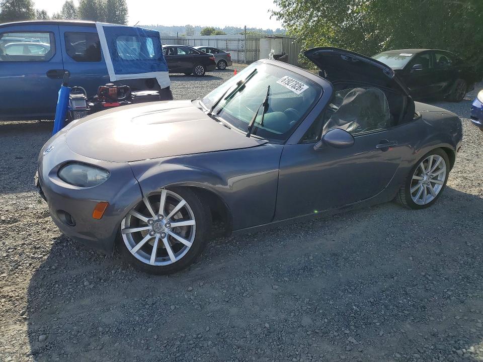 Продажа на аукционе авто 2006 Mazda Mx-5 Miata, vin: JM1NC25F760104404, номер лота: 61927826