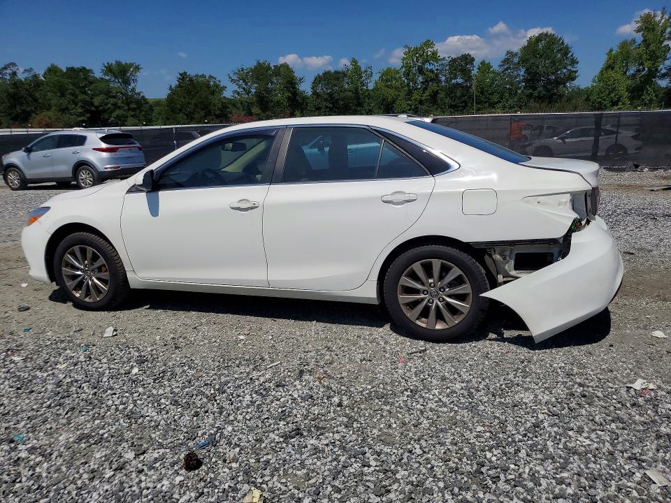 61311956 :رقم المزاد ، 4T1BF1FK4FU927201 vin ، 2015 Toyota Camry مزاد بيع