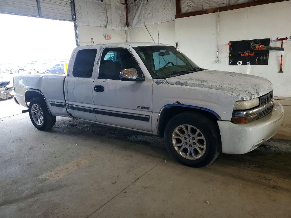 Продаж на аукціоні авто 2002 Chevrolet Silverado, vin: 2GCEC19V021184994, номер лоту: 61472806