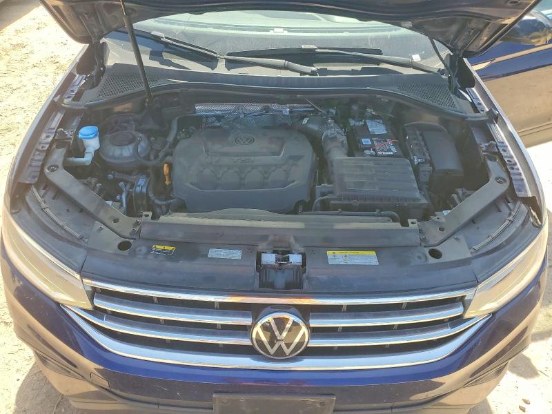 61803586 :رقم المزاد ، 3VVNB7AX3PM087762 vin ، 2023 Volkswagen Tiguan مزاد بيع