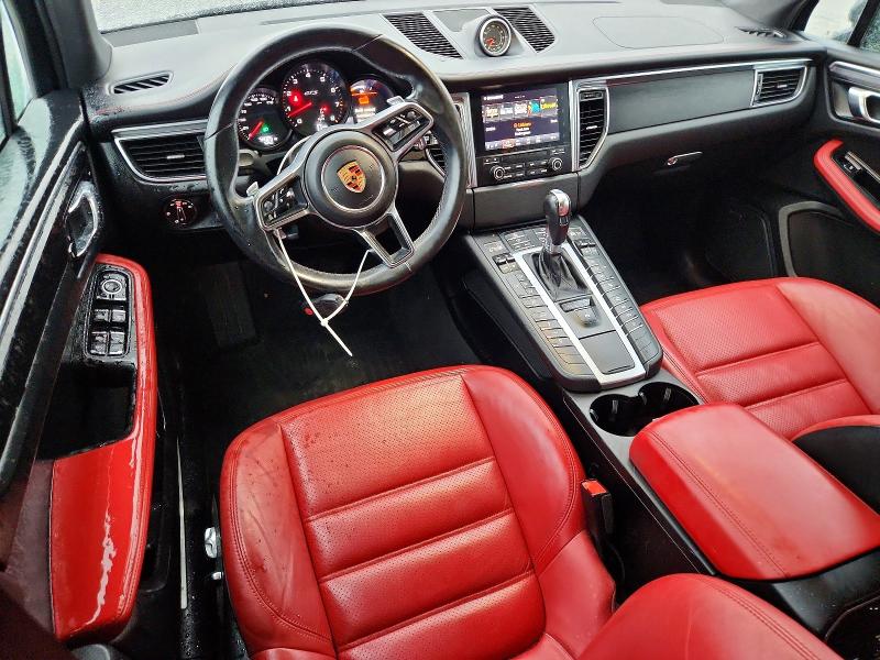62319196 :رقم المزاد ، WP1AG2A58JLB64553 vin ، 2018 Porsche Macan مزاد بيع