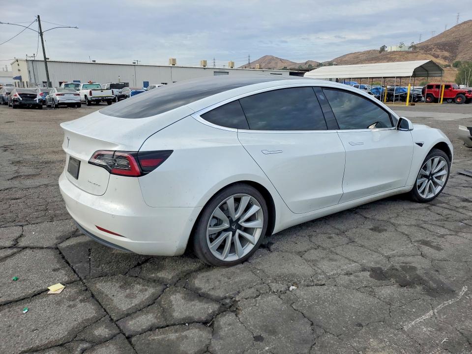 2020 Tesla Model 3 მანქანა იყიდება აუქციონზე, vin: 5YJ3E1EB6LF742763, აუქციონის ნომერი: 61829156