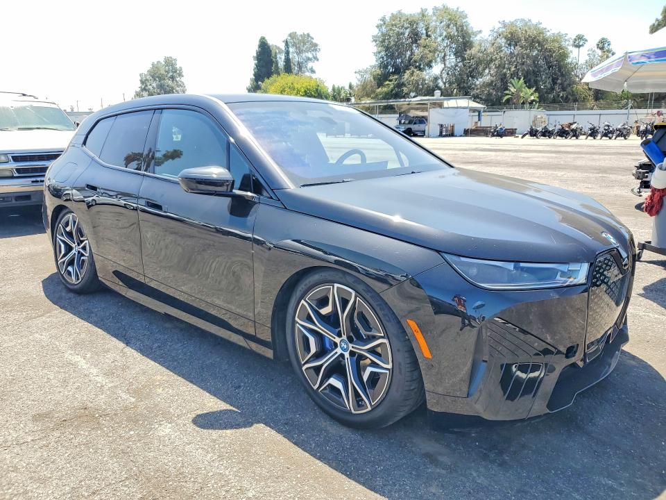 62639426 :رقم المزاد ، WB523CF05SCU86925 vin ، 2025 Bmw Ix مزاد بيع