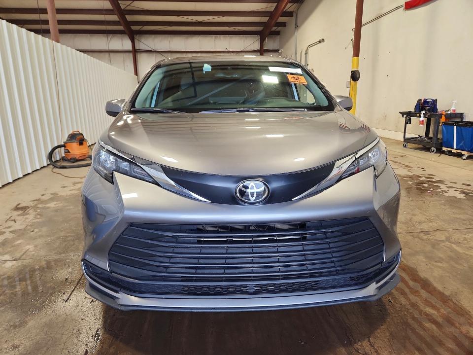 Aukcja sprzedaży 2026 Toyota Sienna, vin: 5TDKRKEC6TS295197, numer aukcji: 59657736