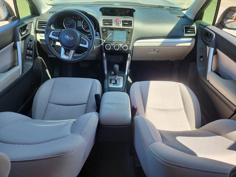 62010256 :رقم المزاد ، JF2SJADCXHH446235 vin ، 2017 Subaru Forester مزاد بيع