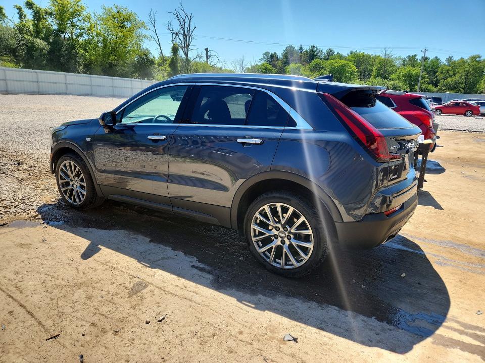 60635346 :رقم المزاد ، 1GYFZBR41MF026220 vin ، 2021 Cadillac Xt4 مزاد بيع